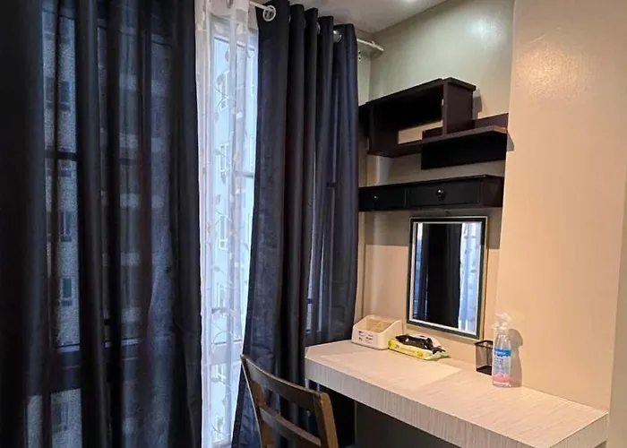 Modern Unit At Victoria Sports Tower
